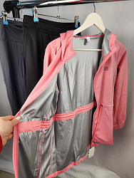 Продаю новые спортивные костюм...