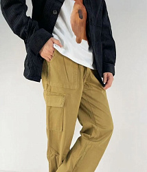 Продаю новые спортивные костюм...